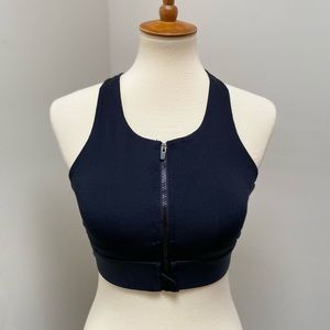 ❄️4 for $20 Fabletics • Black Front Zip Racerback Sports Bra